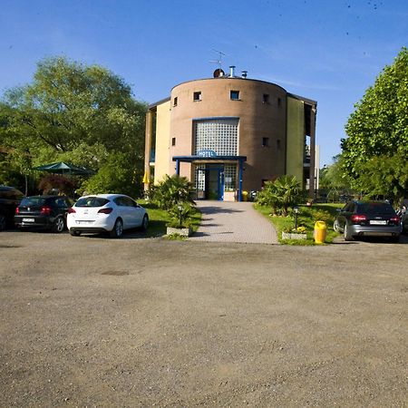 Hotel Il Canneto ปอร์โต เซเรซิโอ ภายนอก รูปภาพ