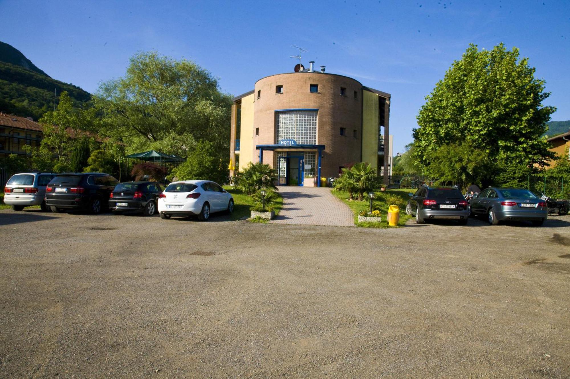 Hotel Il Canneto ปอร์โต เซเรซิโอ ภายนอก รูปภาพ